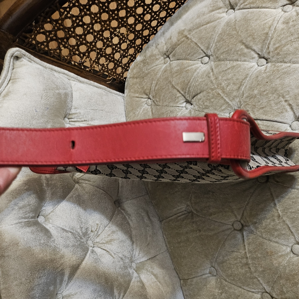 Vintage Gucci Red and Beige Monogram Shoulder Bag - Picture 6 of 12